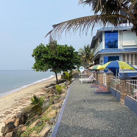 Sealine Beach Resorts Cherai Beach Exterior foto