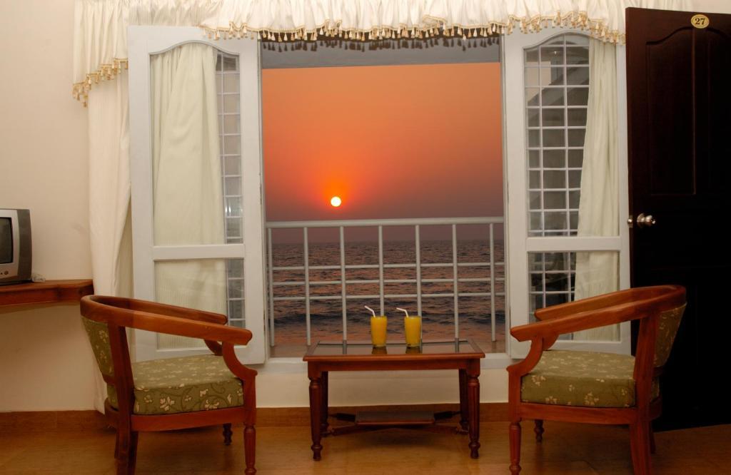 Sealine Beach Resorts Cherai Beach Exterior foto
