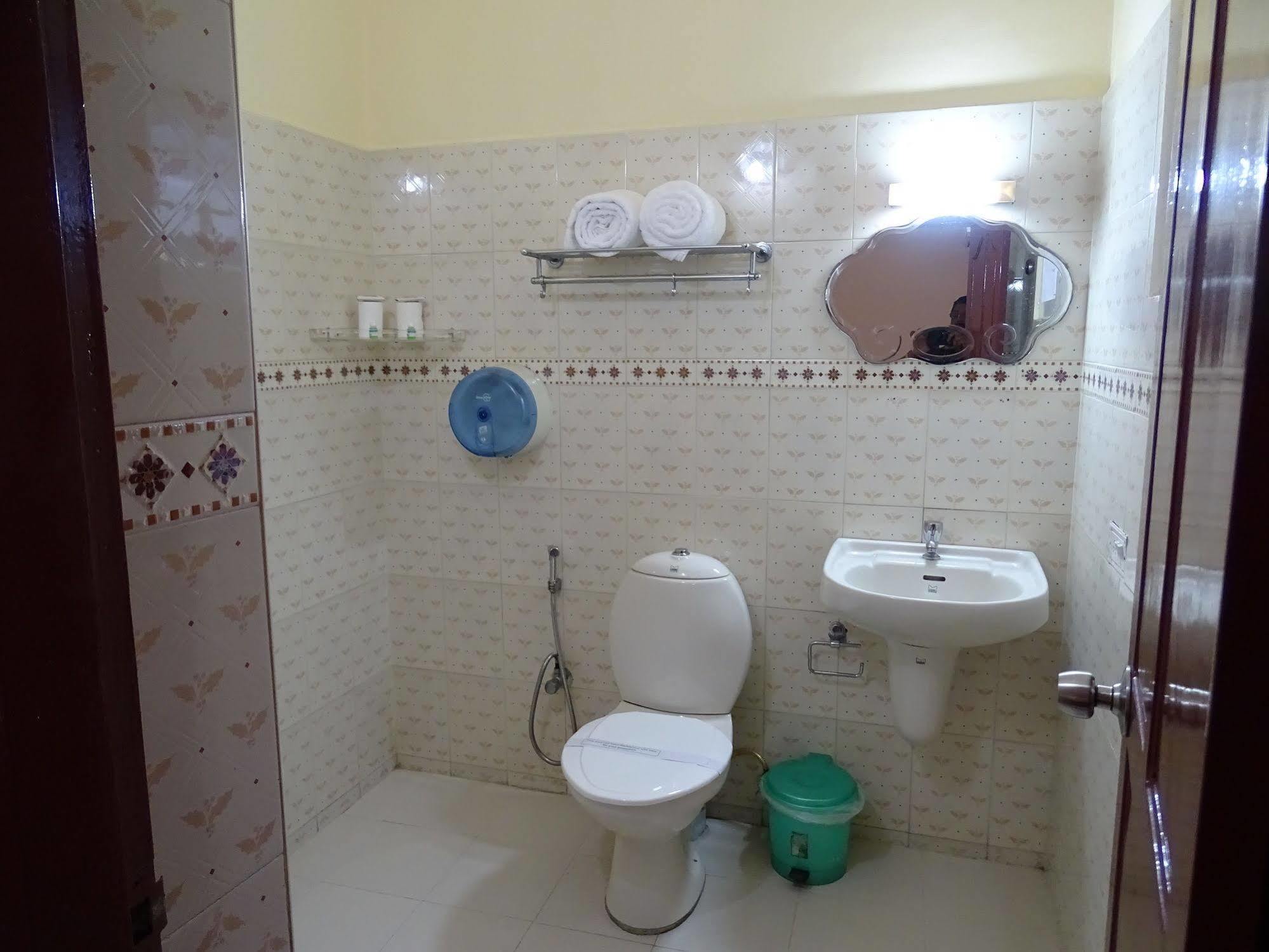 Sealine Beach Resorts Cherai Beach Exterior foto